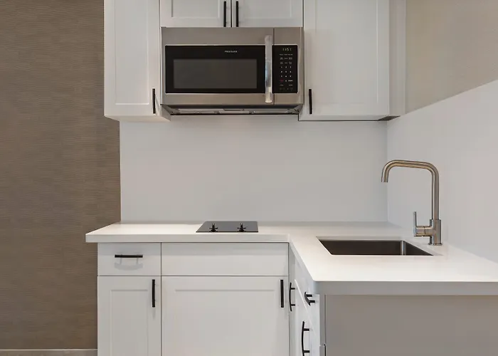 Holiday Inn Express Hotel & Suites Barrie By Ihg