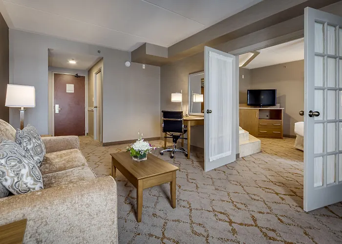 Monte Carlo Inn Vaughan Suites